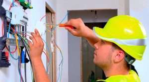 Электрик солигорск